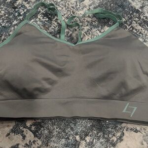 🟢10/$10 - Gray Women's Sports Bra